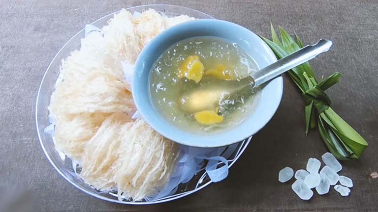 Yến chưng gừng